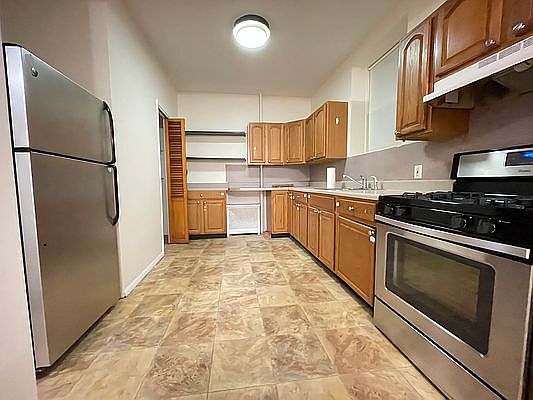 5th image of 40-26 60th St #1