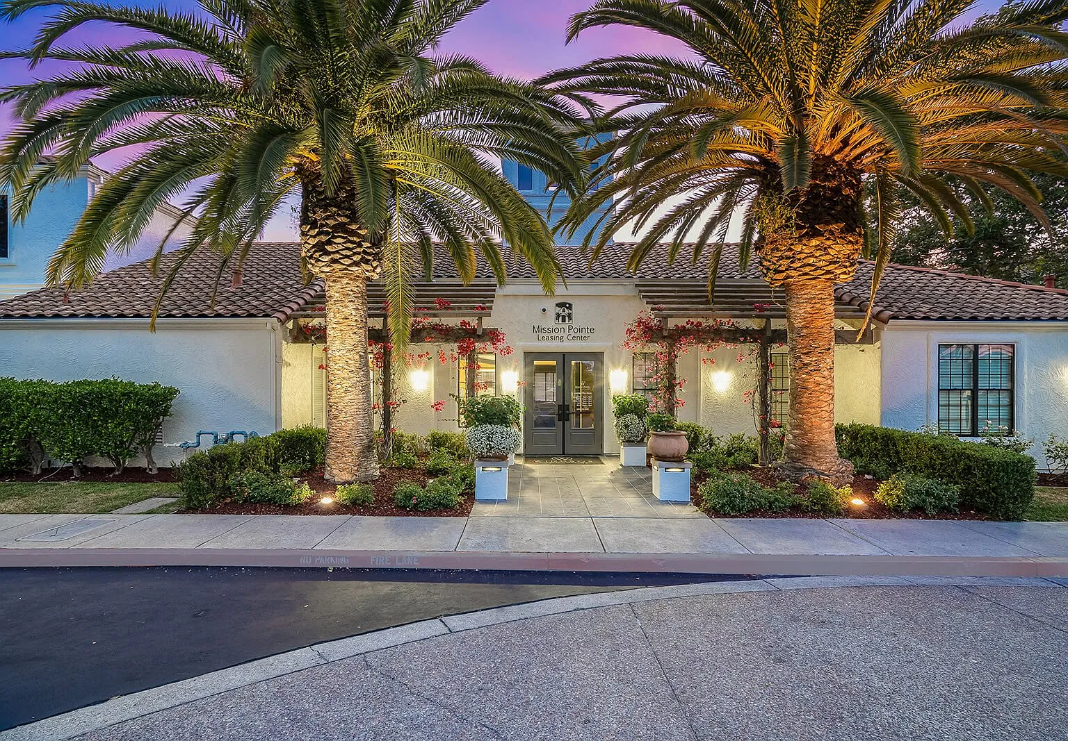 Mission Pointe by Windsor — Photo 1