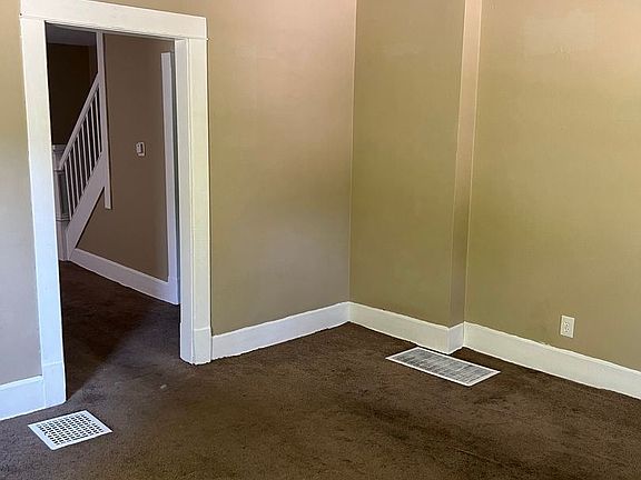 2nd image of 2446 Wilcox St