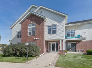 33 Grand Canyon Dr #A, Baraboo, WI 53913