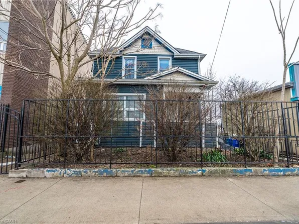 108 Queenston St, Saint Catharines, ON L2R 2Z3