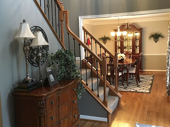 4th image of 925 Whirlaway Dr