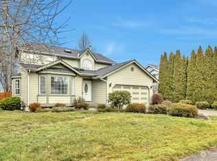 762 Oakhurst Dr, Pacific, WA 98047