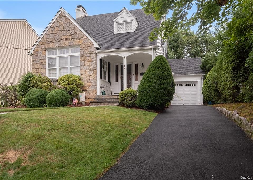1st image of 34 Helena Ave