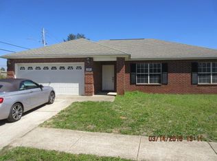 2096 Bella Breeze Ct, Navarre, FL 32566