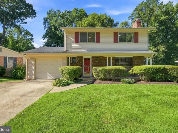5074 Coleridge Dr, Fairfax, VA 22032