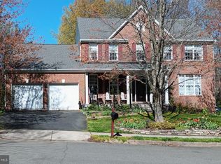 209 Lawford Dr SW, Leesburg, VA 20175