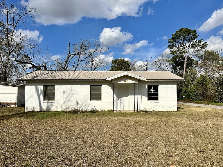 526 Ware St — Photo 1