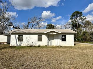 526 Ware St, Blackshear, GA 31516
