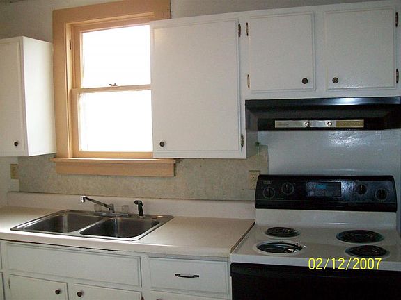 5th image of 506 Sherman St