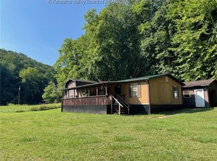 3655 Turkey Creek Rd, Hurricane, WV 25526