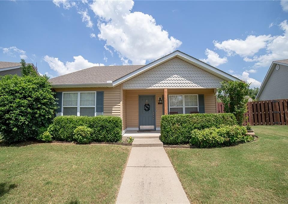 1st image of 4372 W Sweetgum Ln