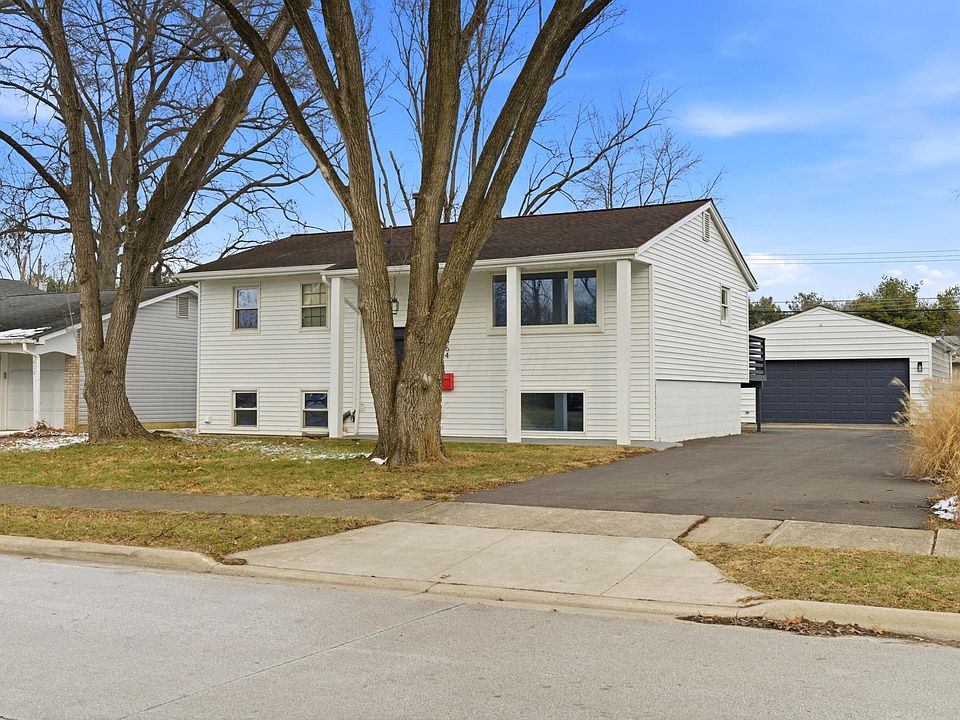 1st image of 464 Foxwood Dr