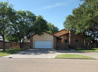 3406 Grandview St, Plainview, TX 79072