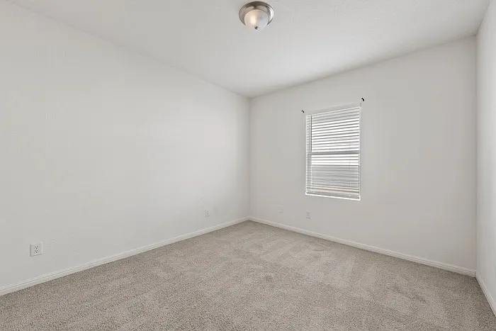 19507 Cloudy Bay Dr — Photo 18