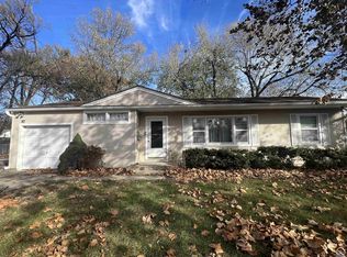 2400 SW Indian Trl, Topeka, KS 66614