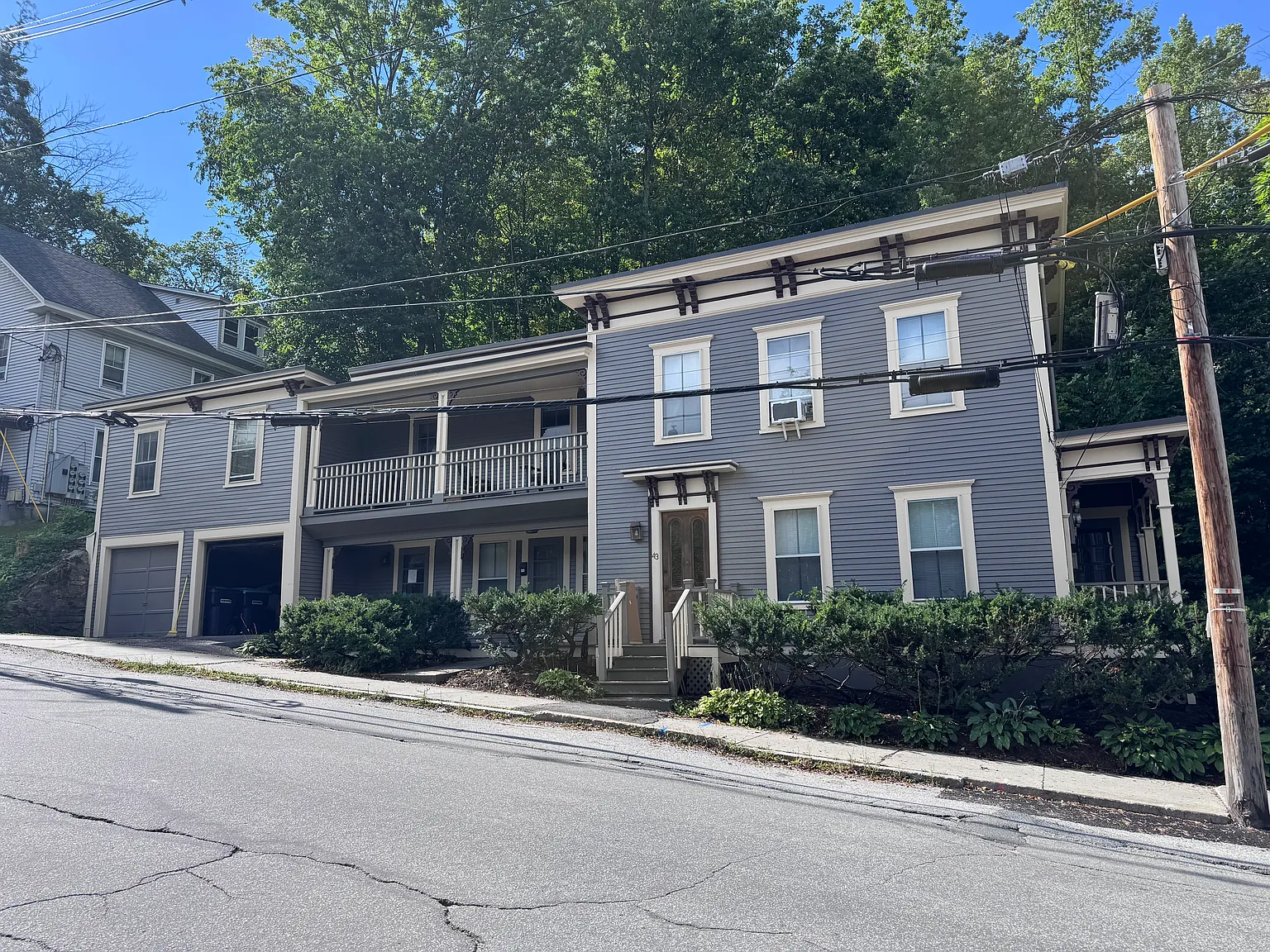 2 bed, $2,100 — Photo 1