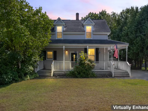 15 Lake Street, Sabattus, ME 04280