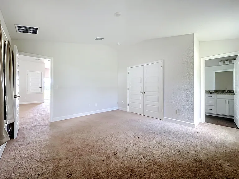 187 NW 45th Loop — Photo 16