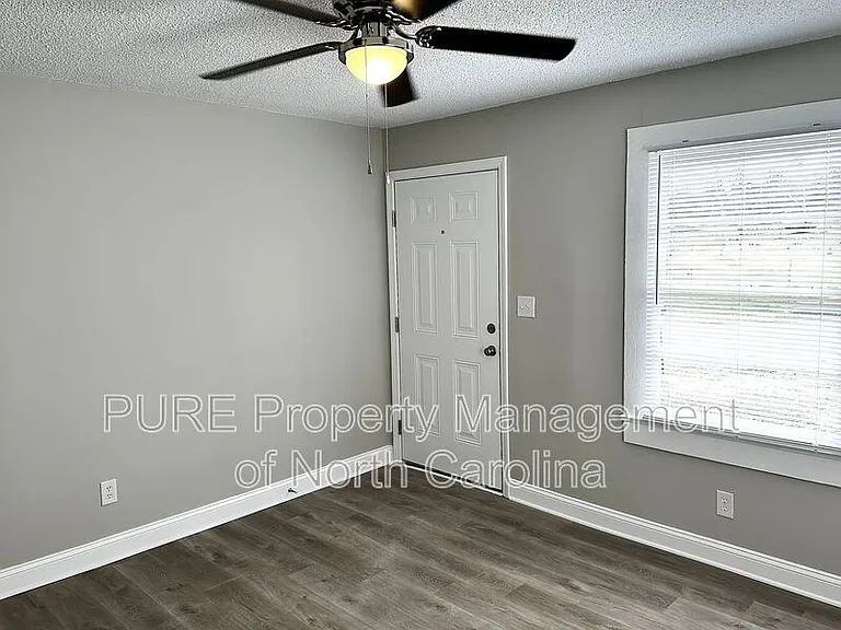 208 S Lexington Dr — Photo 11