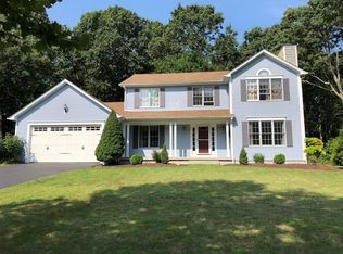 288 Wickham Rd, North Kingstown, RI 02852