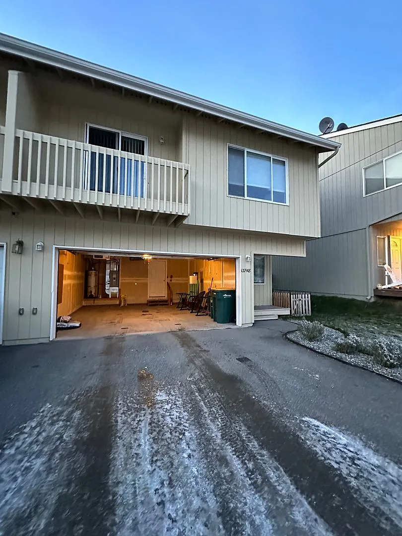 3 bedroom 2 bathroom 2 car garage in Eagle River! — Photo 1
