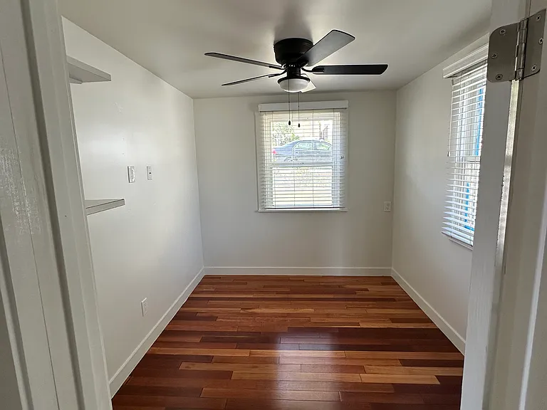 1906 Marshallfield Ln #2 — Photo 12