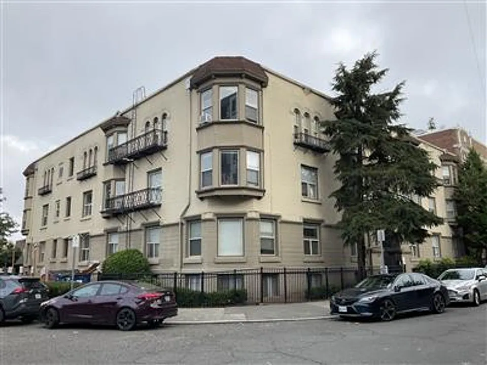 Roycroft Apartments