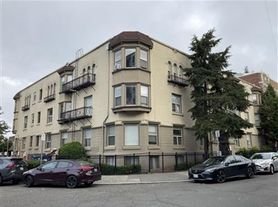 Roycroft Apartments