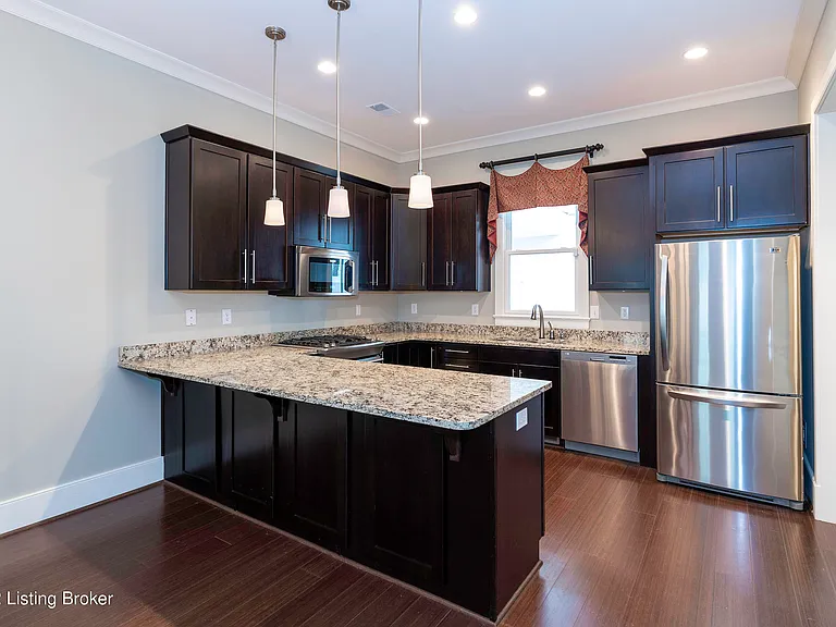 9317 Norton Commons Blvd — Photo 9