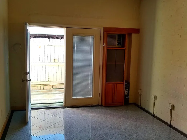1034 E Linden St #A — Photo 3