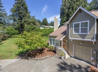 1524 Marine Dr, Bremerton, WA 98312