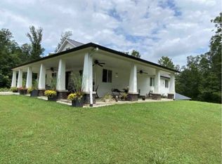 2111 Peach Ck Rd, Mcewen, TN 37101