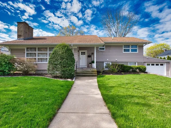 349 Harvard St, Fall River, MA 02720