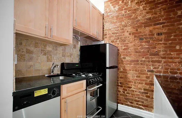310 E 85th St #1C — Photo 2