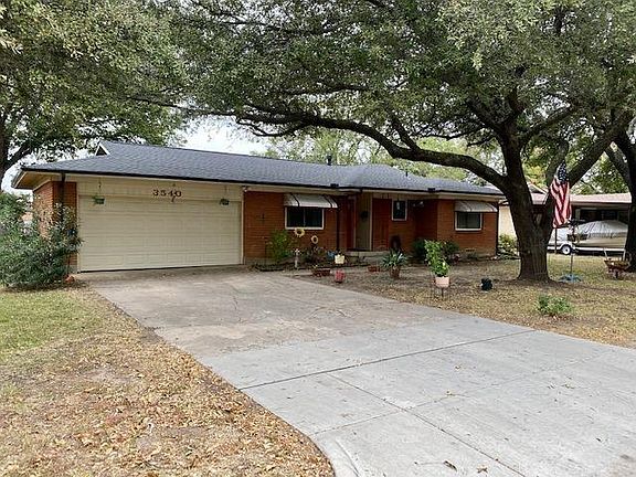 2nd image of 3540 Montreal Cir