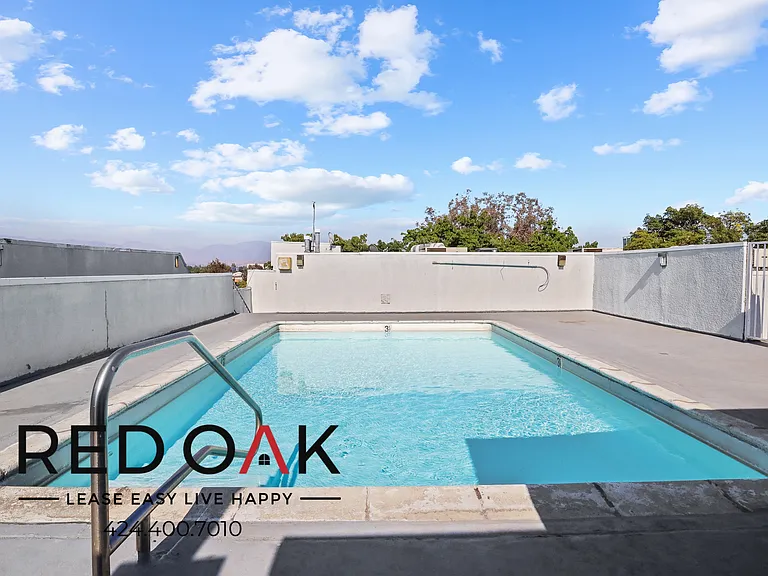 8309 Cedros Ave #308 — Photo 4