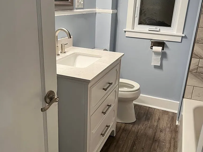 147 Fraser Ave — Photo 5