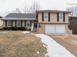 8928 Hadley Pl, Overland Park, KS 66212