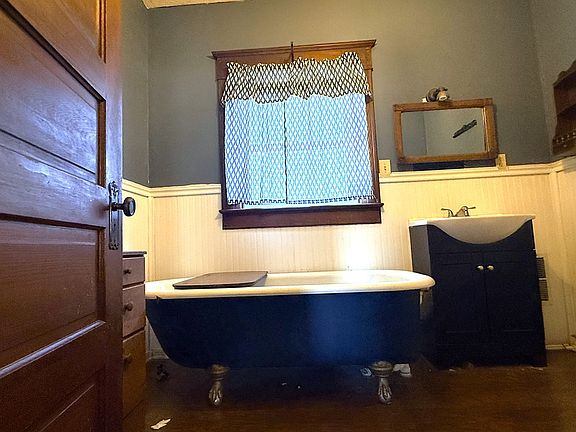 21st image of this home