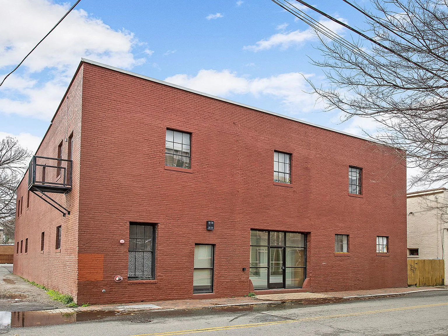 Jackson Street Lofts — Photo 2
