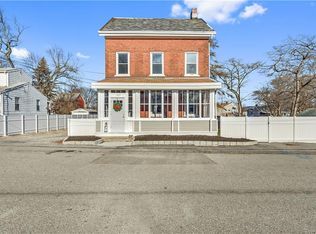 157 5th St, Verplanck, NY 10596