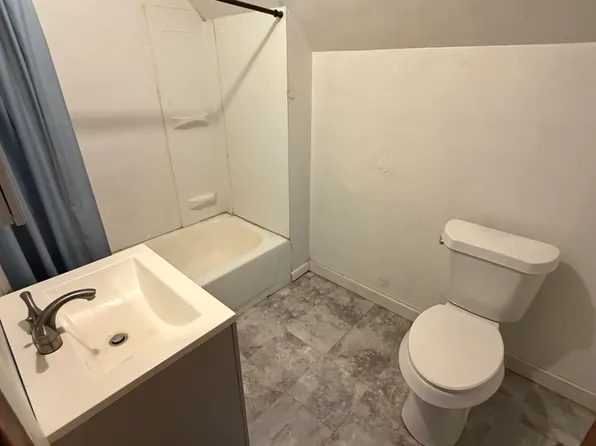1957 Cudaback Ave APT 5, Niagara Falls, NY 14303