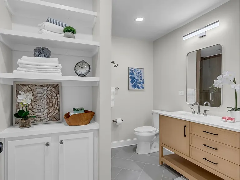 719 Woodmere Dr — Photo 20