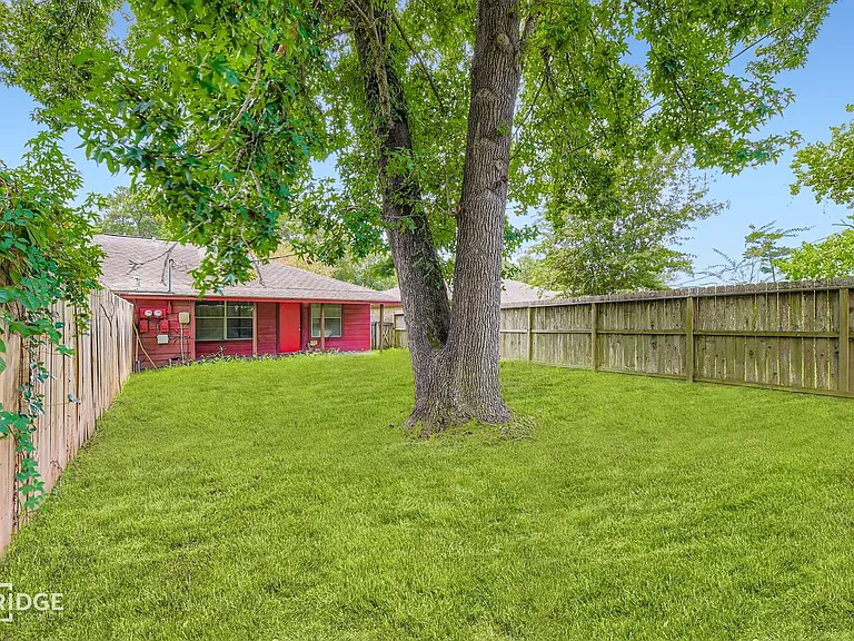 1611 Hazelwood St #A — Photo 23