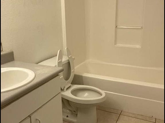5th image of 3241 Courtney Dr
