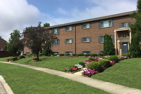 Brookfield North Apartments