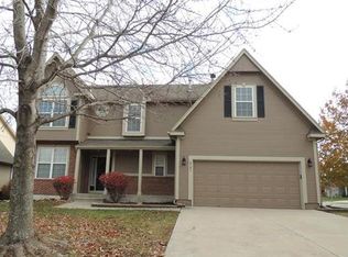 4781 Lakecrest Dr, Shawnee, KS 66218