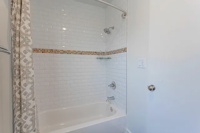3055 Landa St — Photo 49