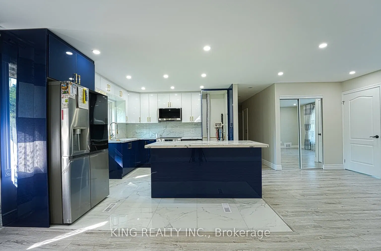 3 bed, $2,999 — Photo 3